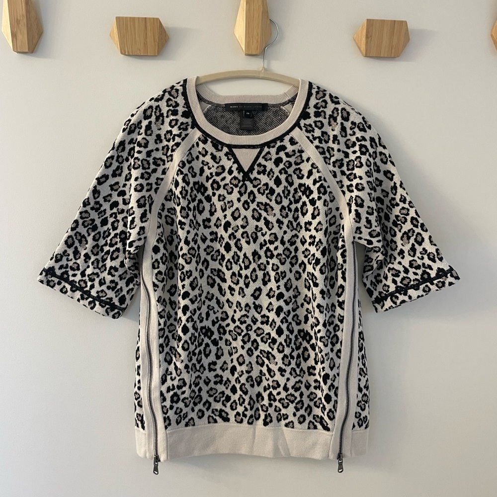 MARC BY MARC JACOBS Sasha Leopard Print Sweater with Zips XS